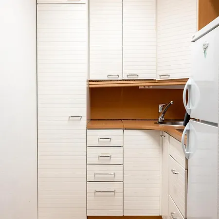 2ndhomes 1br Center Daire